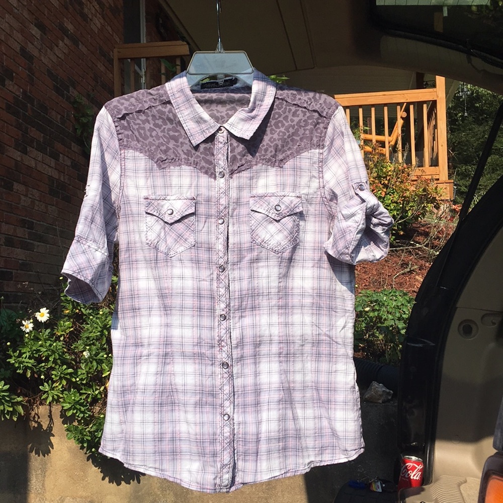 🍩North River Outfitters button up top L
